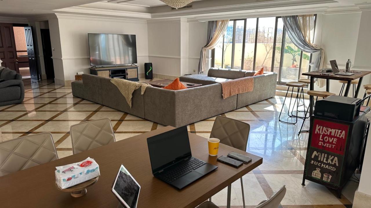 Neyar Beach Vibes - The Penthouse Albergue Dubái Exterior foto